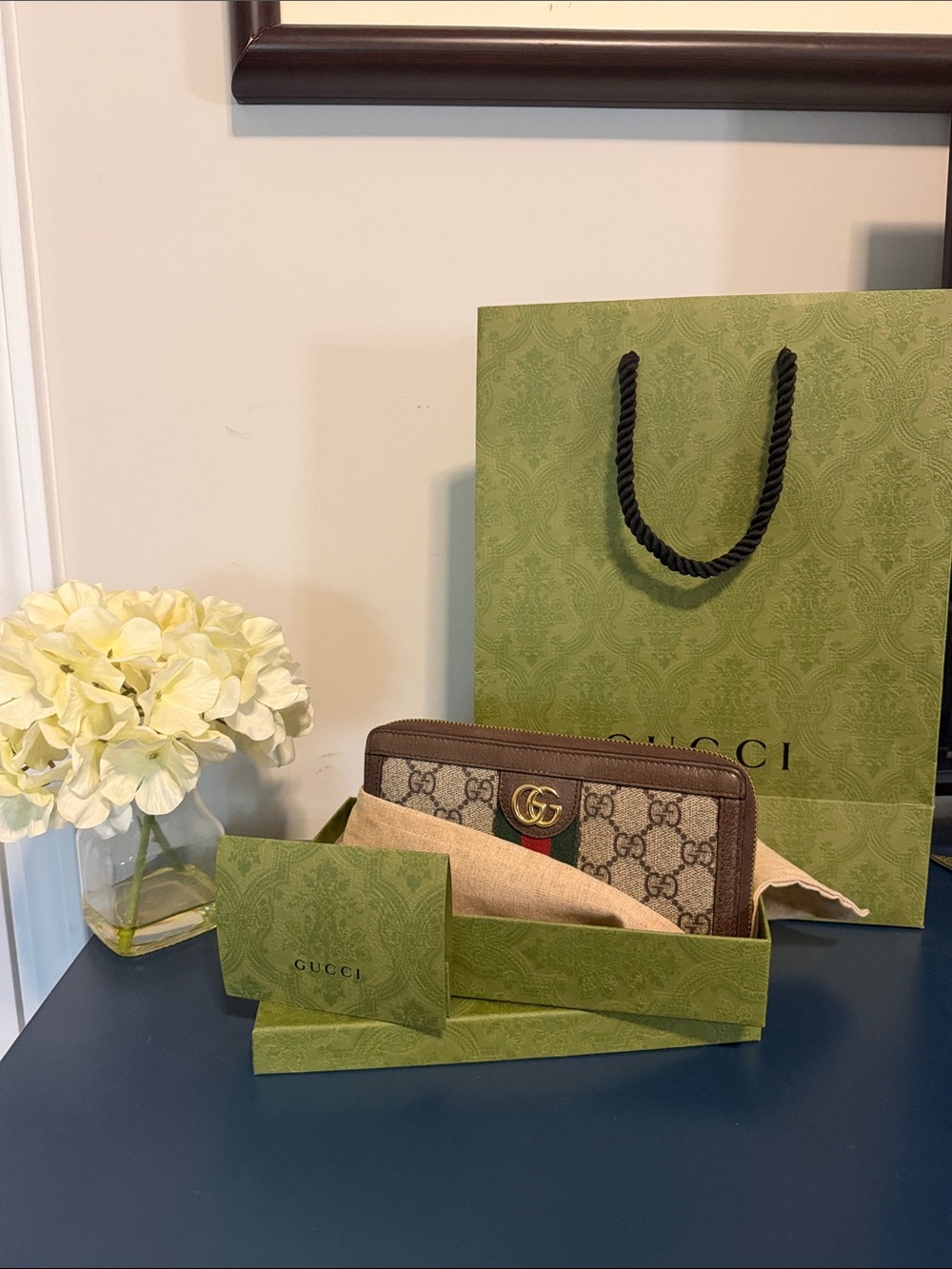 Gucci Beige/Brown GG Supreme Zip-Around Wallet with Green-Red Web